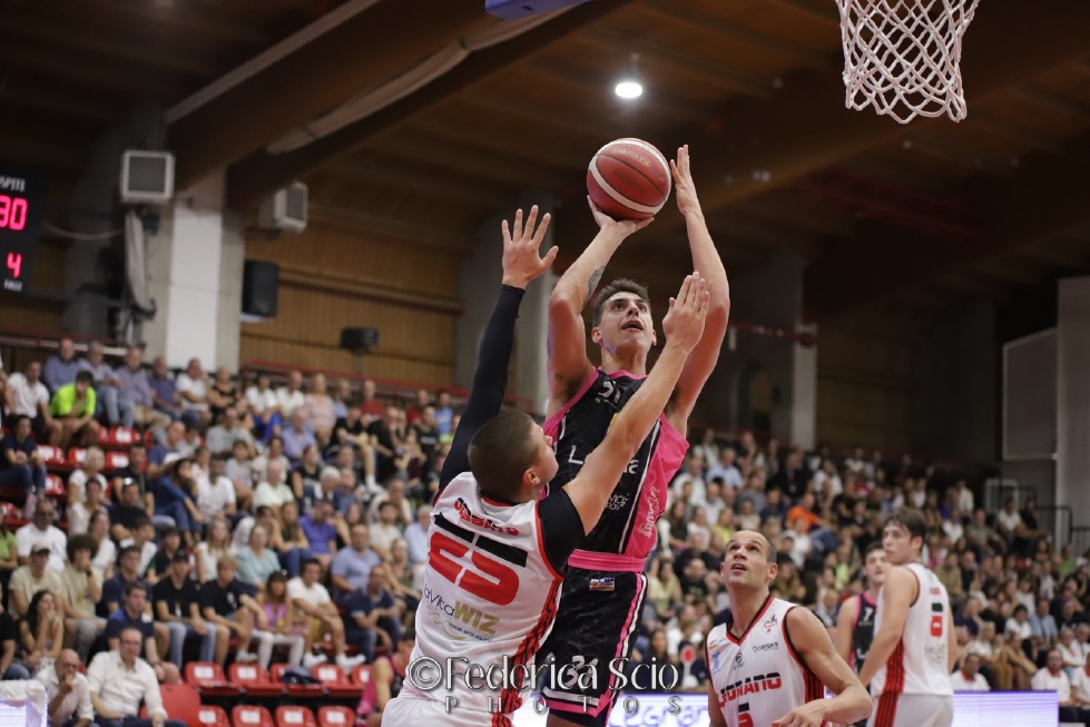 Libertas Livorno x Juvecaserta Basquete basquete 17/12/2023