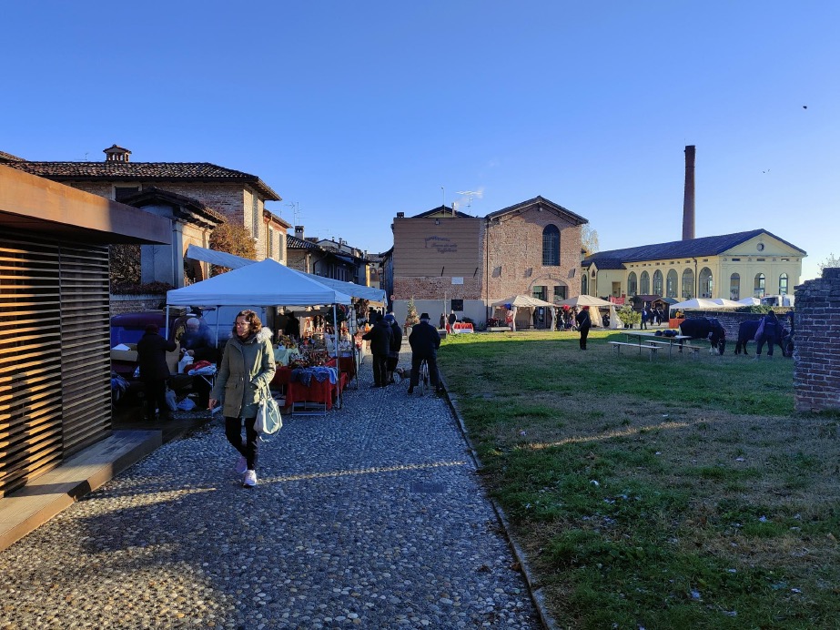 Crema News - Soncino - Tanta gente ai mercatini