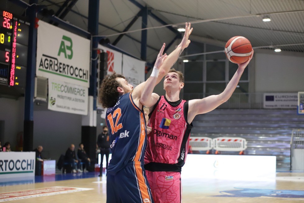 Libertas Livorno x Juvecaserta Basquete basquete 17/12/2023